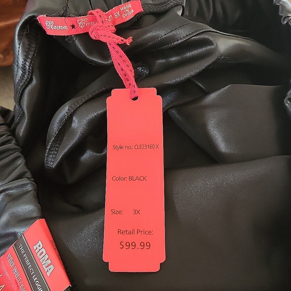 BUTTER SOFT ☆ MIDNITE BLACK ☆ FAUX LEATHER CARGO PANTS ☆ 2x ☆ NWT - Picture 10 of 12